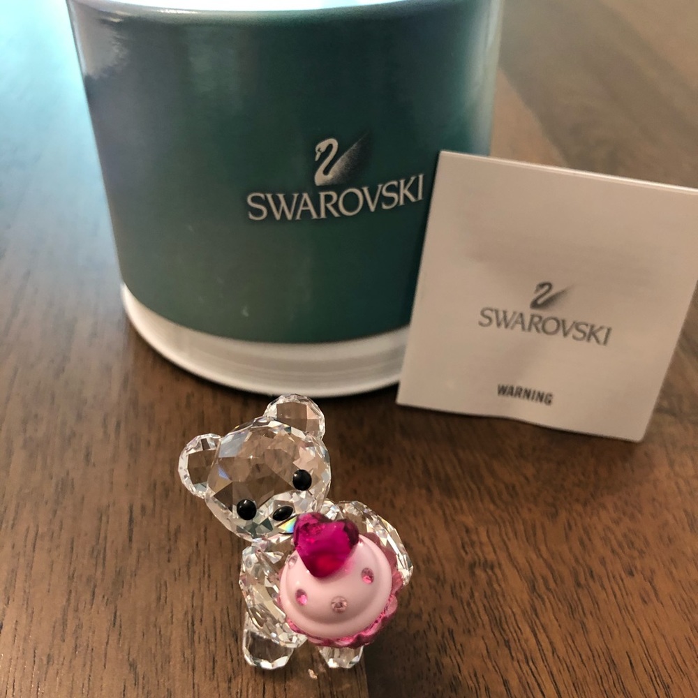 SWAROVSKI- Kris Bear, Pink Cupcake Figurine